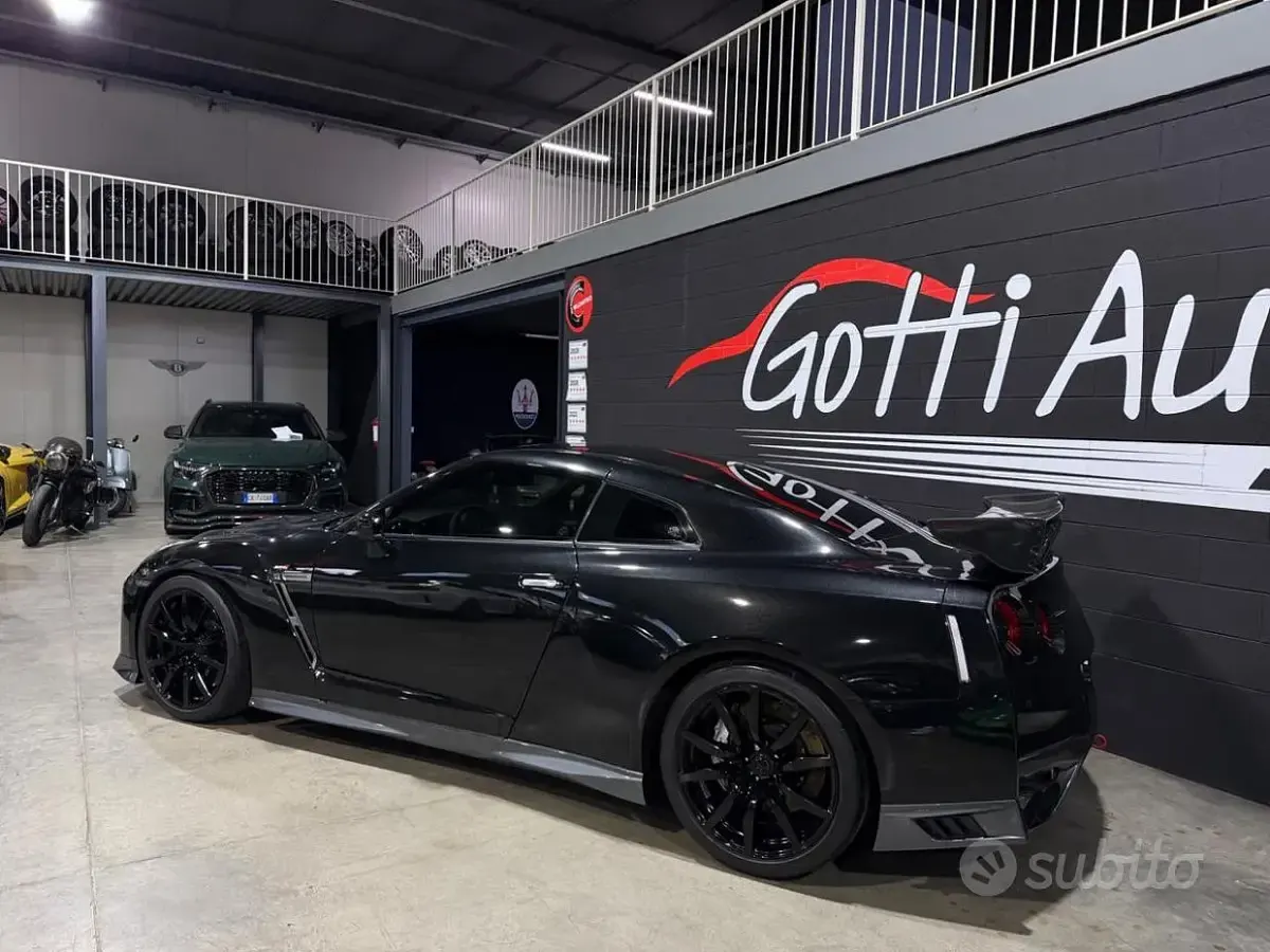 Usata Nissan GT-R GT 950 CV (698 kW) 2012 Nero Coupé