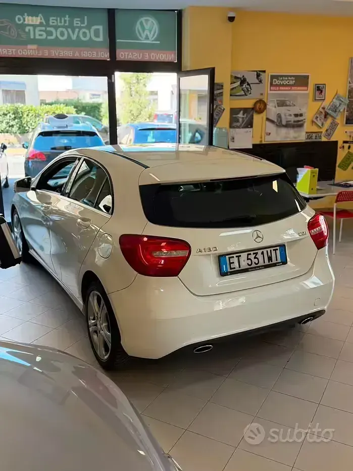Usata Mercedes A180 Premium 109 CV (80 kW) 2014 Bianco Utilitaria