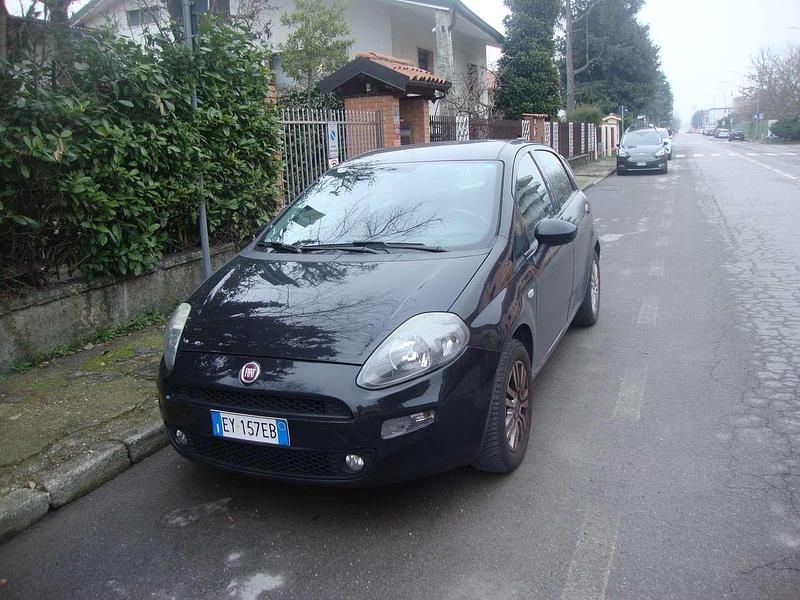 Usata Fiat Grande Punto 69 CV (50 kW) 2014 Other Utilitaria