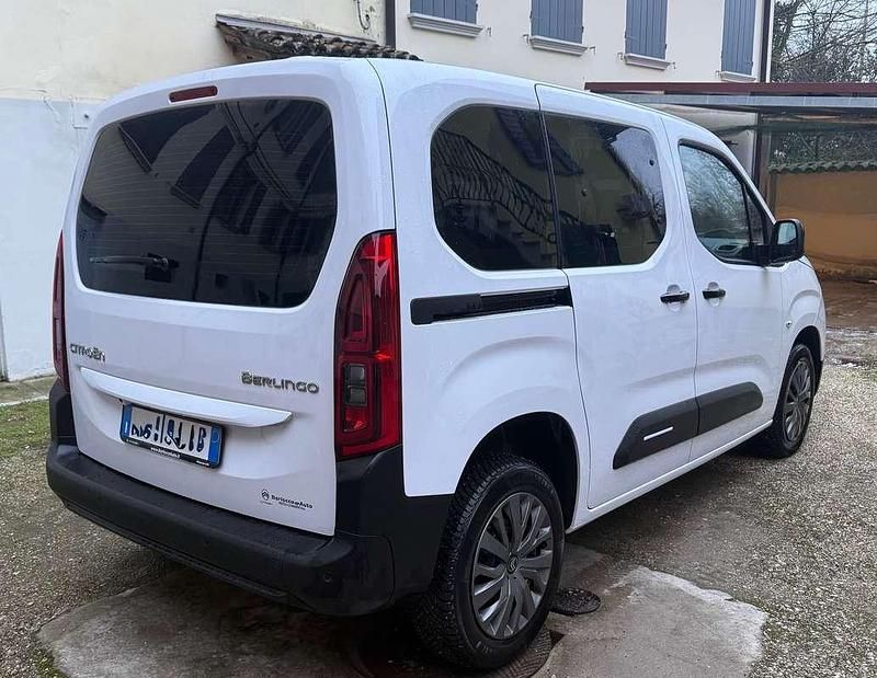 Usata Citroën Berlingo 131 CV (96 kW) 2025 Bianco Monovolume