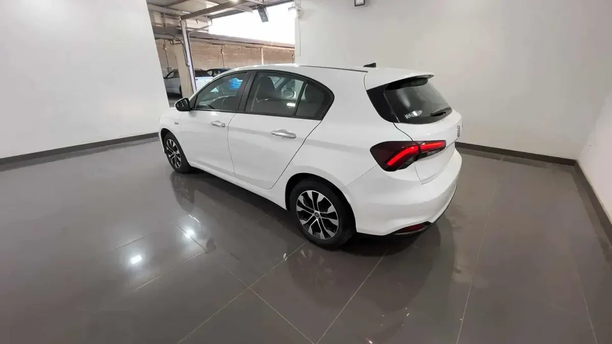 Usata Fiat Tipo City Life 101 CV (74 kW) 2023 Bianco Utilitaria