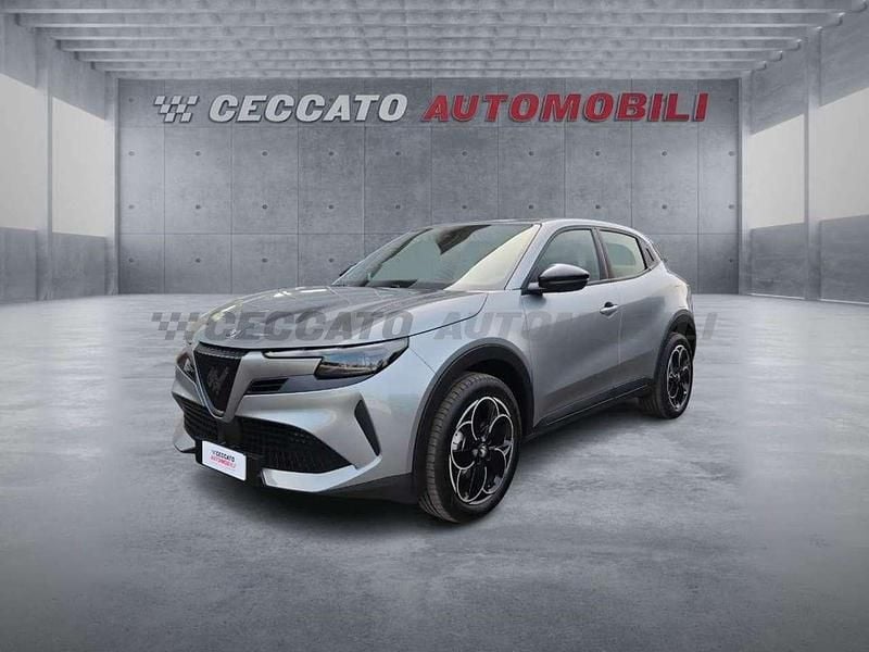Usata Alfa Romeo Junior 114 kW (156 CV) 2025 Grigio SUV