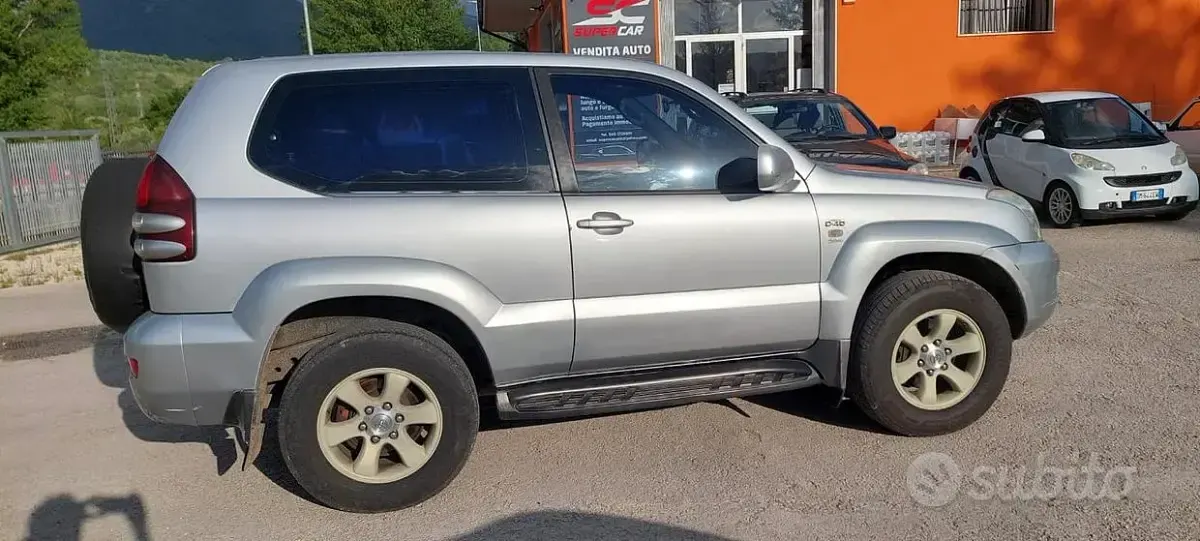 Usata Toyota Land Cruiser 166 CV (122 kW) 2004 Grigio SUV