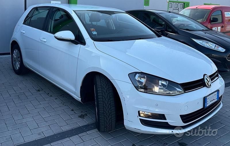Usata VW Golf VII Highline 90 CV (66 kW) 2014 Bianco Berlina