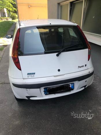 Venduto Fiat Punto SOLO PASSAGGIO + p. - auto usate in vendita