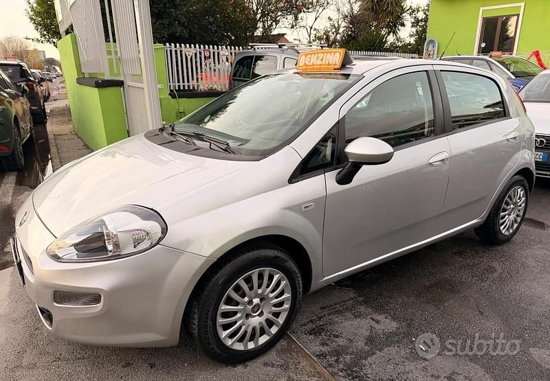 Usata Fiat Punto Street 69 CV (50 kW) 2015 Grigio Utilitaria