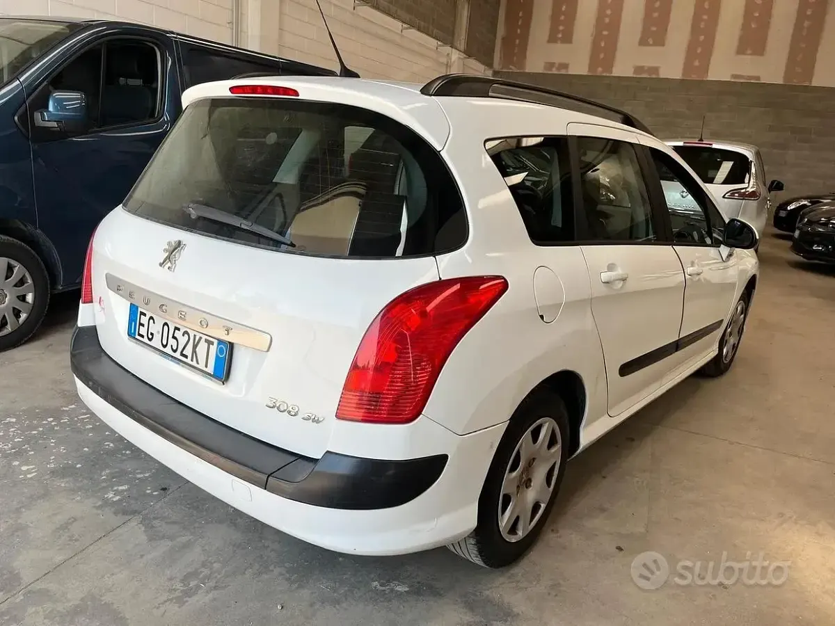 Usata Peugeot 308 Business-Line 112 CV (82 kW) 2011 Bianco Station wagon