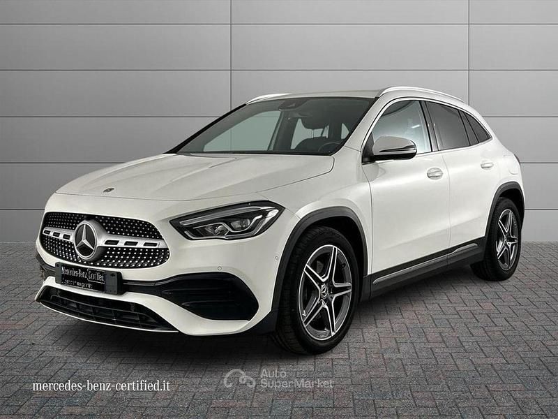 Usata Mercedes GLA200 Premium 150 CV (110 kW) 2022 Bianco SUV