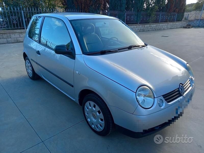 Argento Usata 2003 VW Lupo Trendline Due volumi | 2990 € (Buon prezzo) - Immagine 1/4