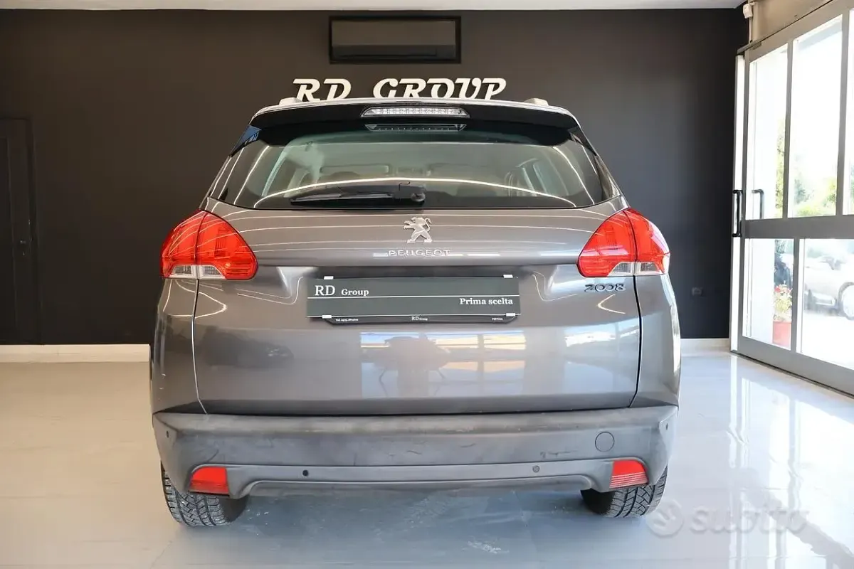 Usata Peugeot 2008 Active 82 CV (60 kW) 2014 Grigio SUV