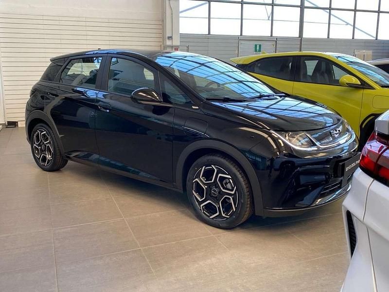Nuova BYD Dolphin Comfort 150 kW (204 CV) 2026 Nero Utilitaria