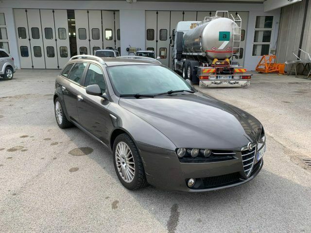 Usato 2007 Alfa Romeo 159 1 8 Benzin 140 Cv 4 400
