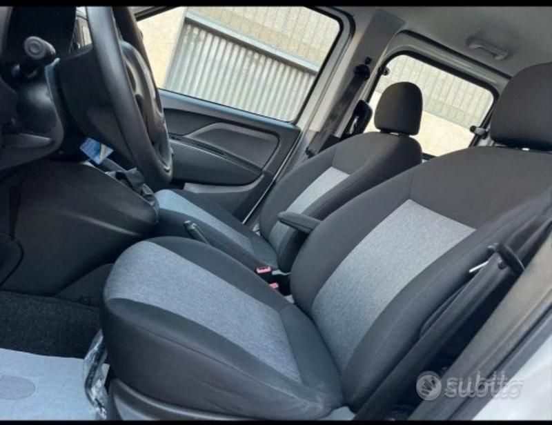 Usata Fiat Doblò 95 CV (69 kW) 2017 Monovolume