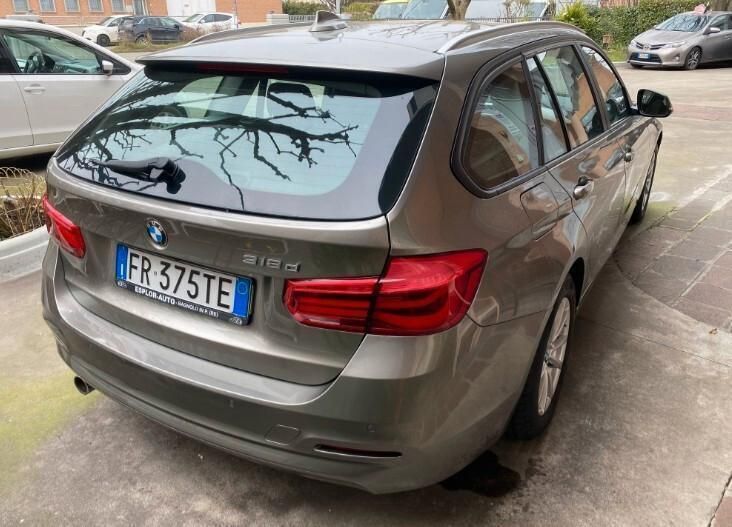 Begagnad BMW 318 150 HK (110 kW) 2019 Brun Kombi