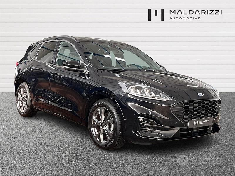 Usata Ford Kuga ST-Line X 120 CV (88 kW) 2023 Nero SUV