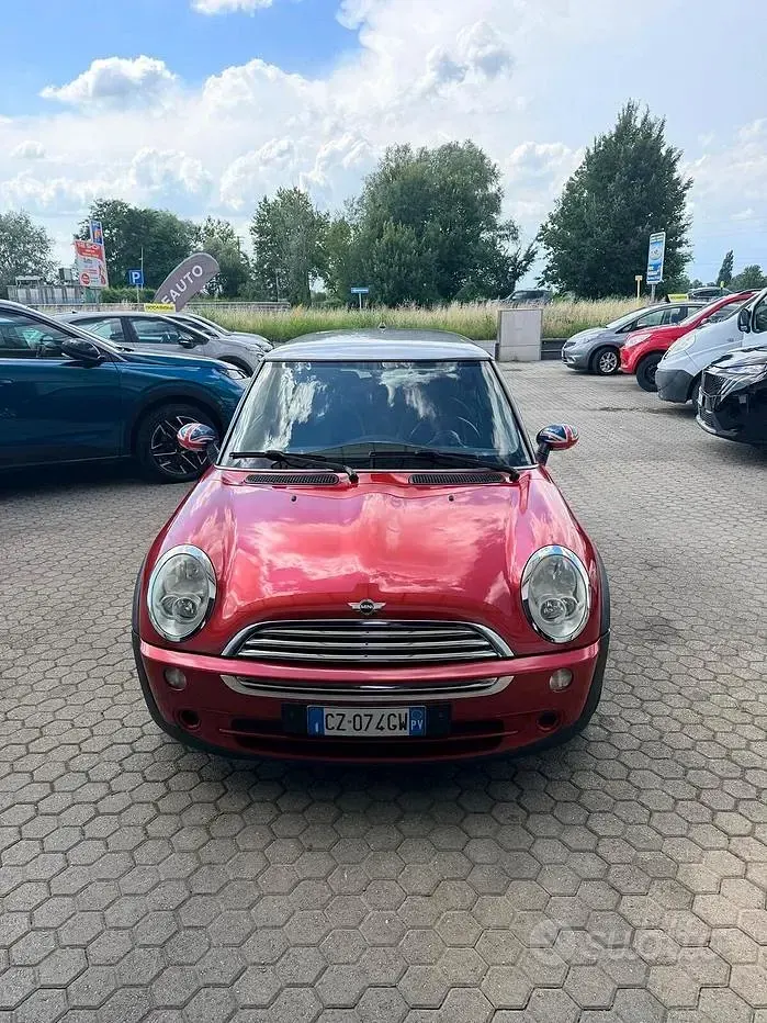 Usata Mini Cooper Seven 116 CV (85 kW) 2006 Rosso Utilitaria