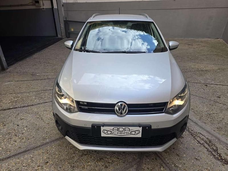 Grigio Usata 2017 VW Polo Cross Due volumi | 11.990 € (Ottimo prezzo) - Immagine 1/4