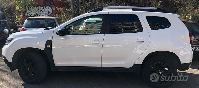 Bianco Usata 2022 Dacia Duster Extreme Tre volumi | 14.000 € (Ottimo prezzo) - Immagine 1/1