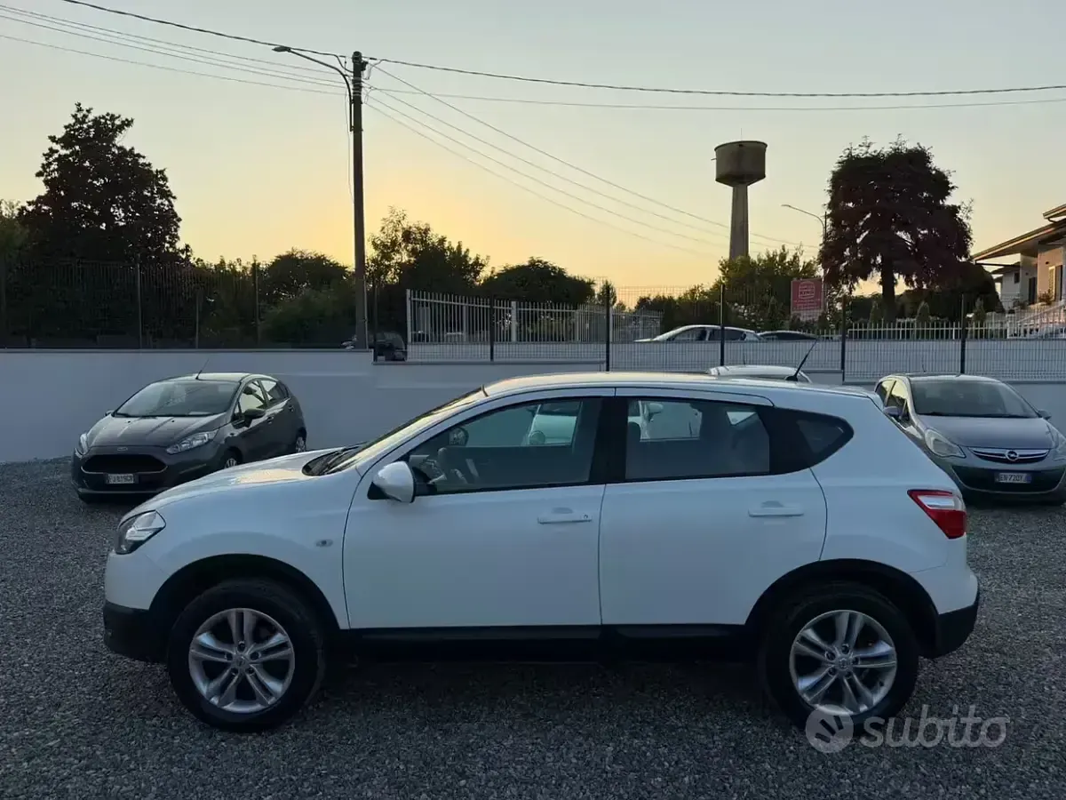 Usata Nissan Qashqai Acenta 116 CV (85 kW) 2013 Bianco SUV