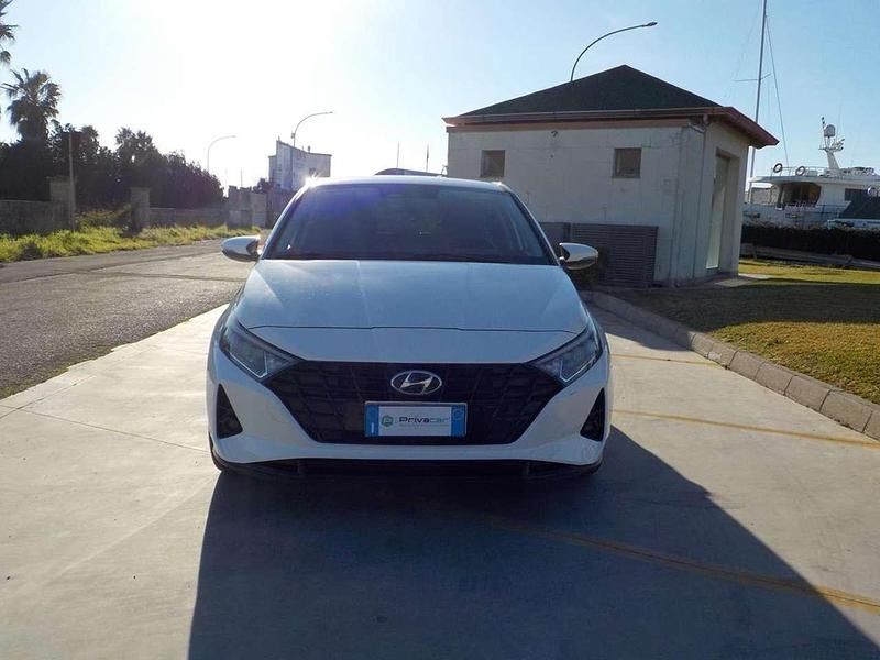 Usata Hyundai i20 84 CV (61 kW) 2023 Bianco Utilitaria