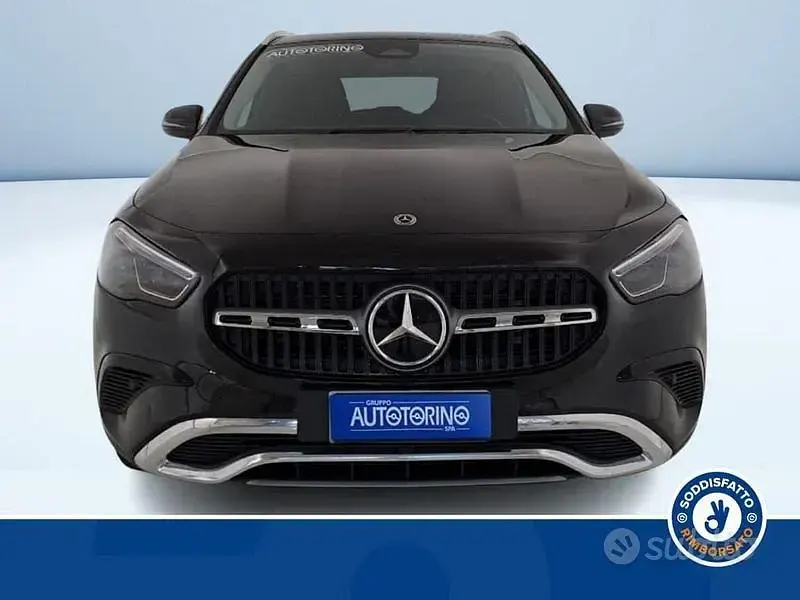 Usata Mercedes GLA200 Advanced 150 CV (110 kW) 2025 Nero SUV