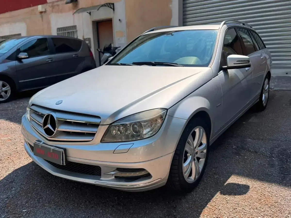 Usata Mercedes C220 Avantgarde 170 CV (125 kW) 2011 Argento Station wagon