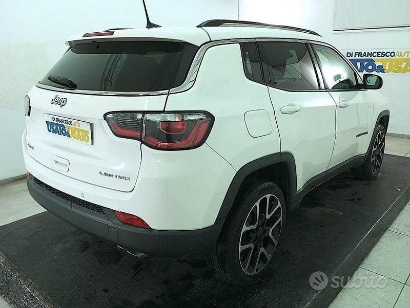 Usata Jeep Compass Limited 140 CV (102 kW) 2018 Bianco metallizzato SUV