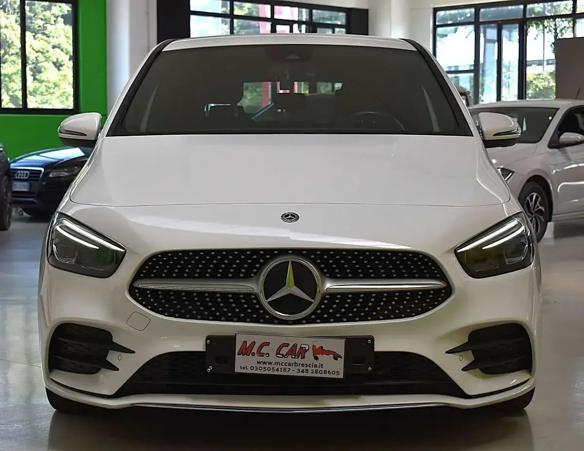 Usata Mercedes B180 AMG line 116 CV (85 kW) 2020 Bianco Utilitaria