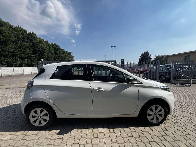 Usata Renault Zoe Life 50 kW (69 CV) 2020 Bianco Utilitaria