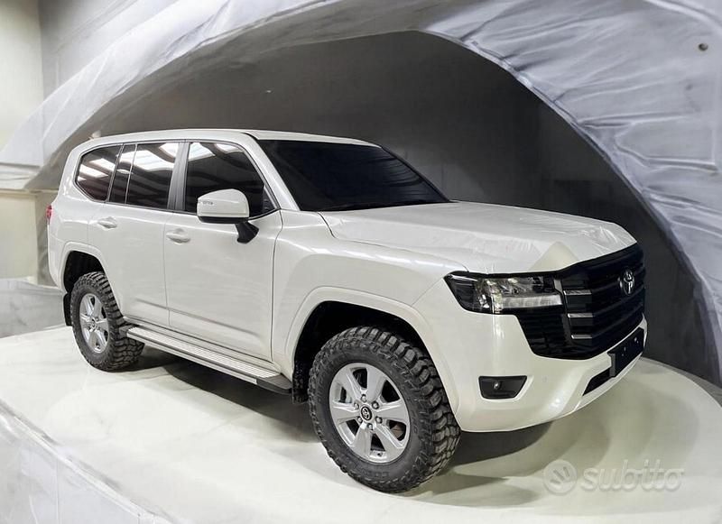 Nuova Toyota Land Cruiser 306 CV (225 kW) 2025 Bianco SUV