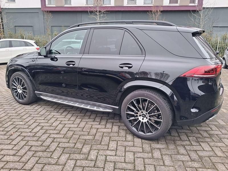 Usata Mercedes GLE300 Premium Plus 245 CV (180 kW) 2020 Nero SUV