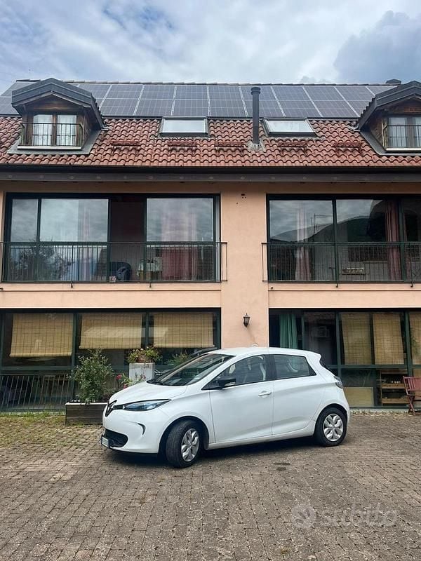 Usata Renault Zoe 42 kW (58 CV) 2019 Bianco Utilitaria