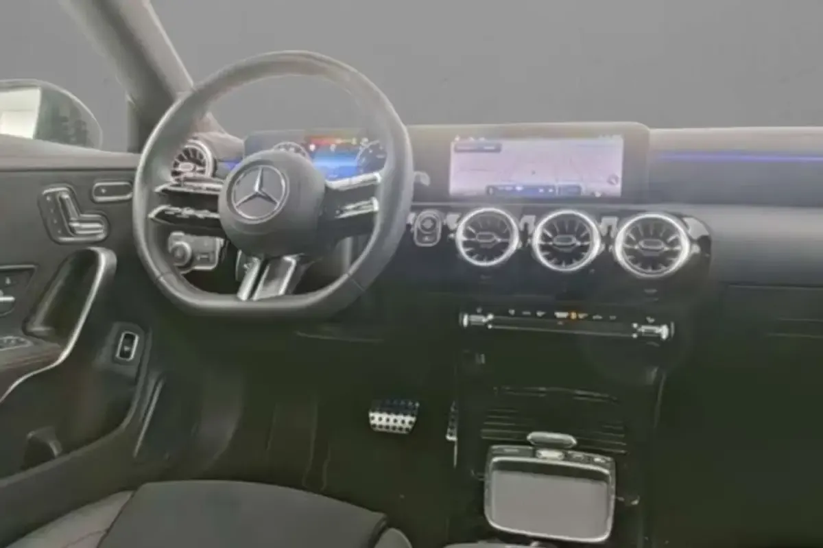 Usata Mercedes CLA250e AMG Line Premium 224 CV (164 kW) 2025 Nero Berlina