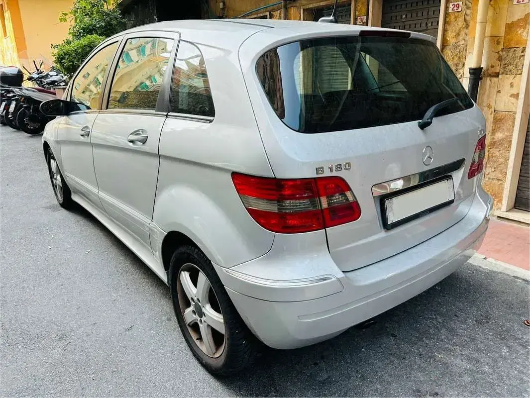 Usata Mercedes B180 109 CV (80 kW) 2007 Monovolume