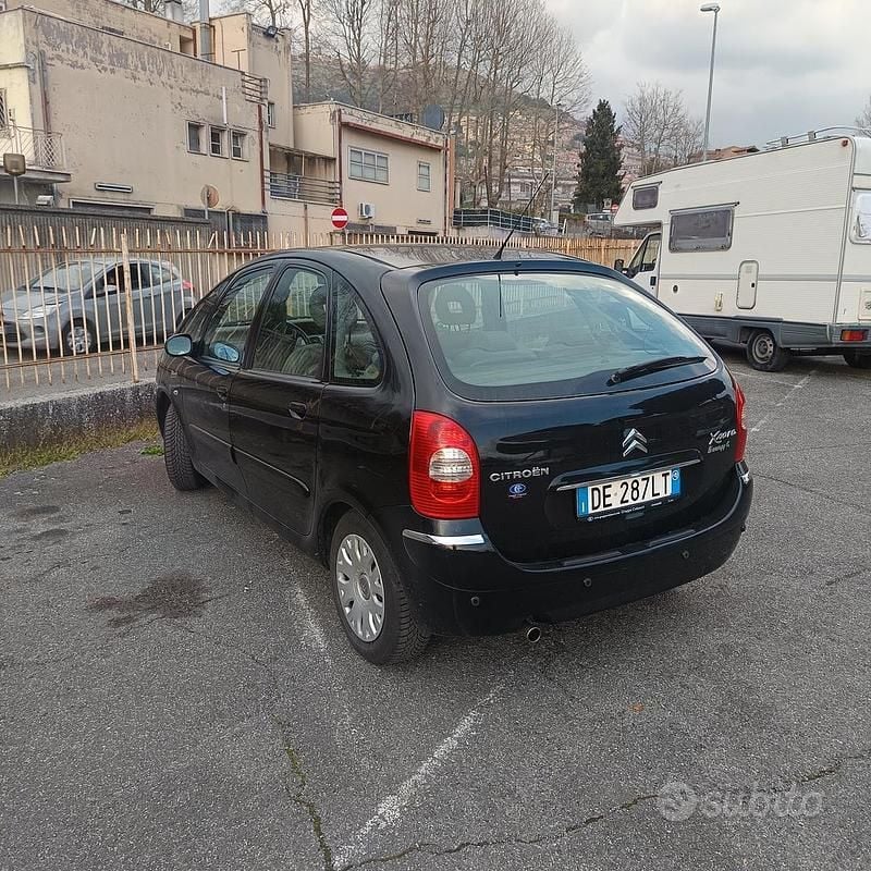 Usata Citroën Xsara Picasso Seduction 2006 Nero Monovolume