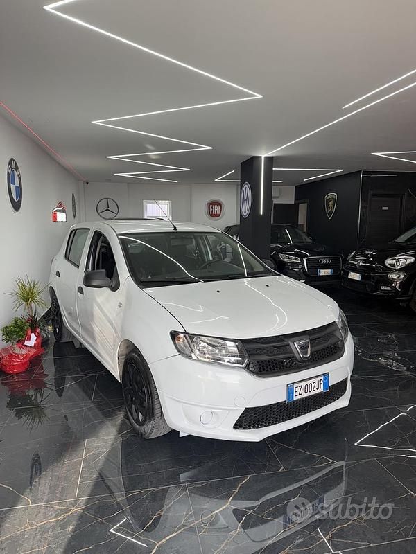 Usata Dacia Sandero 75 CV (55 kW) 2015 Bianco Berlina