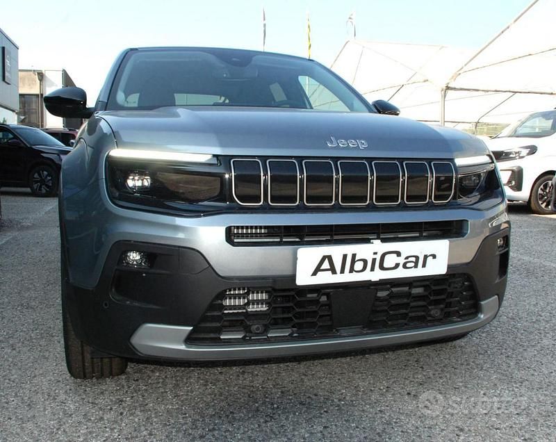 Nuova Jeep Avenger Longitude 110 CV (80 kW) 2025 Grigio SUV