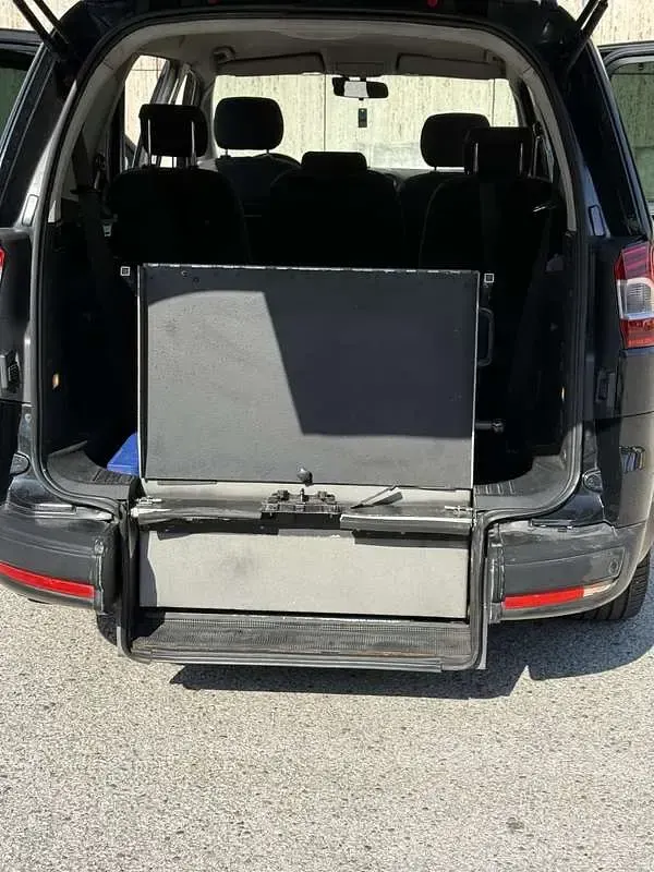 Usata Ford Galaxy 140 CV (102 kW) 2014 Nero Monovolume