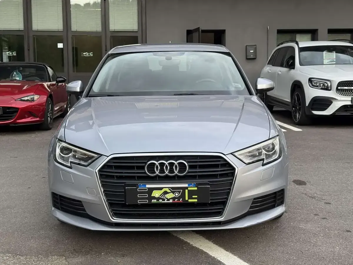Usata Audi A3 Ambiente 116 CV (85 kW) 2017 Argento Berlina