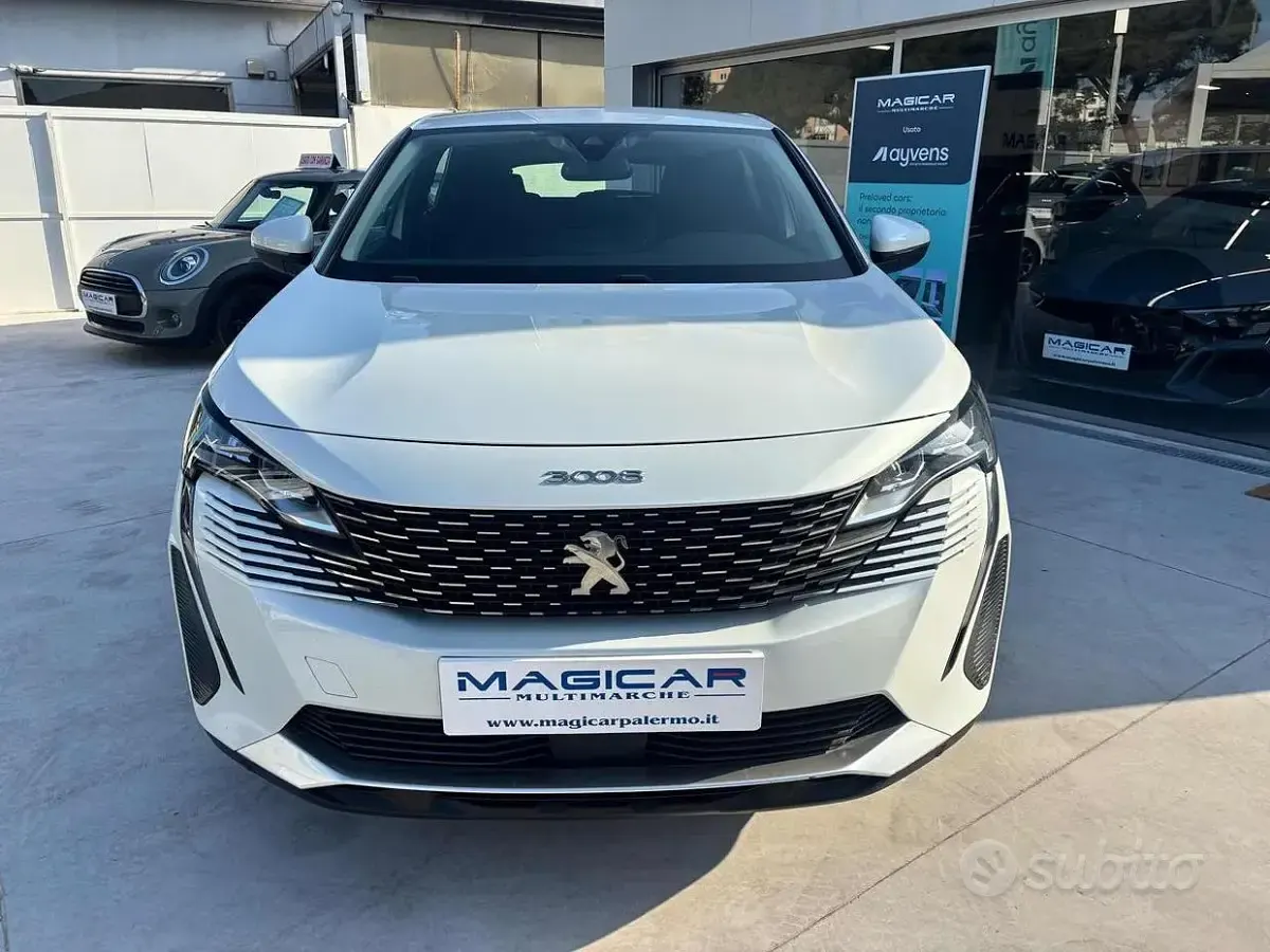 Usata Peugeot 3008 Business-Line 131 CV (96 kW) 2021 Bianco SUV