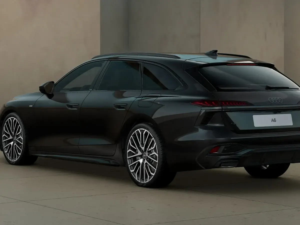 Nuova Audi A6 S-Line 299 CV (219 kW) 2026 Nero mito metallizzato Station wagon
