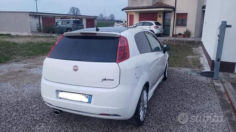 Usata Fiat Grande Punto Sport 90 CV (66 kW) 2008 Utilitaria