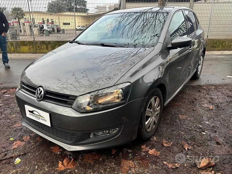 Usata VW Polo Comfortline 70 CV (51 kW) 2013 Grigio Utilitaria