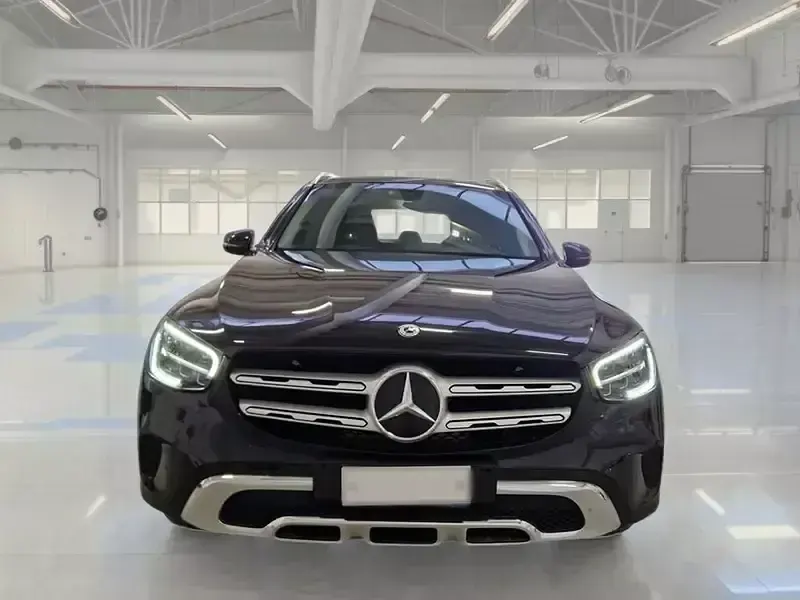 Usata Mercedes GLC300 Business 211 CV (155 kW) 2022 Nero SUV