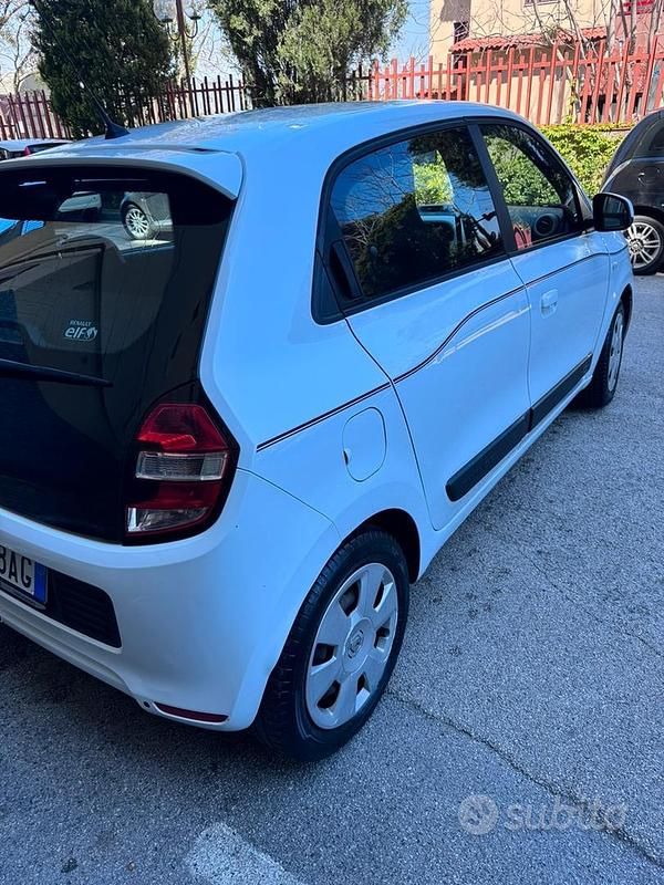 Usata Renault Twingo Zen 70 CV (51 kW) 2018 Bianco Utilitaria