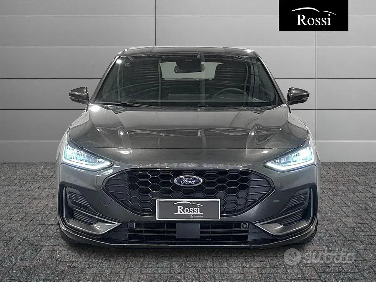 Usata Ford Focus ST 115 CV (84 kW) 2025 Grigio Berlina