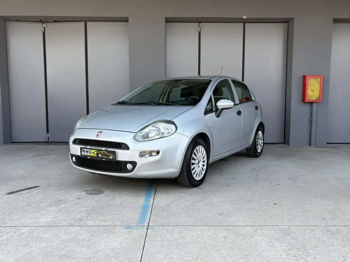 Usata Fiat Punto Street 75 CV (55 kW) 2015 Utilitaria