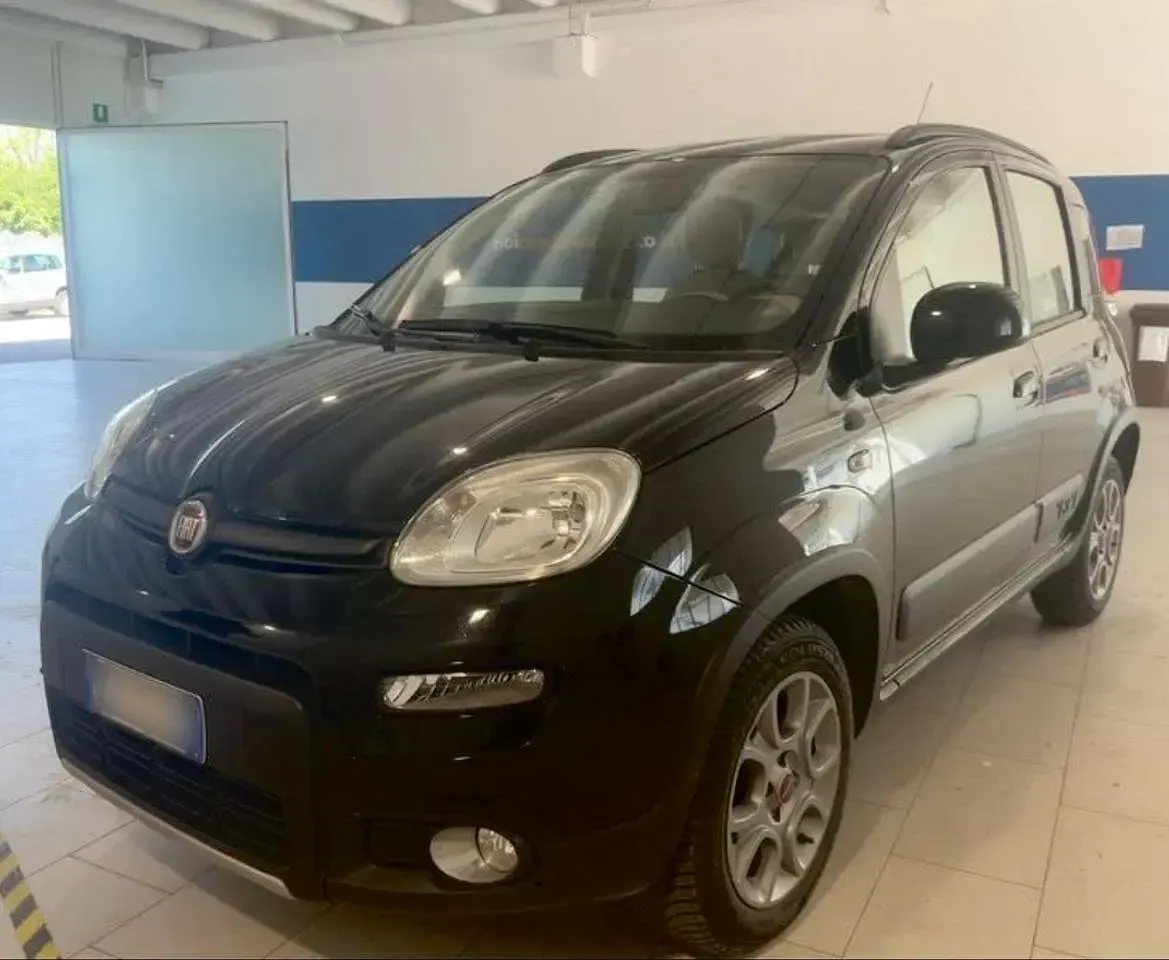 Usata Fiat Panda 4x4 86 CV (63 kW) 2015 Nero Utilitaria