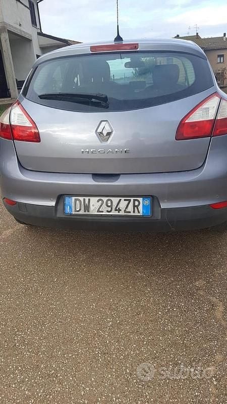 Usata Renault Mégane III 110 CV (80 kW) 2009 Grigio Berlina
