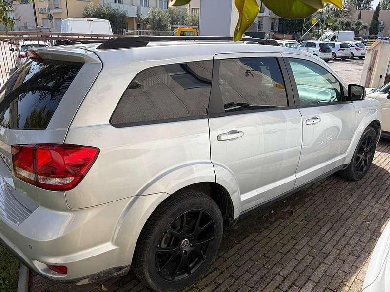 Usata Fiat Freemont Urban 170 CV (125 kW) 2015 Argento SUV